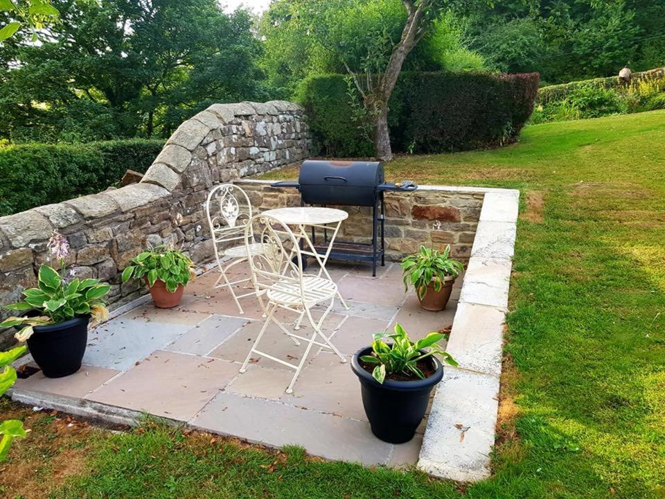 Low Nook Farm Holiday Cottage แบรมพ์ตัน ภายนอก รูปภาพ